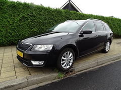 Skoda Octavia - 1.0 TSI GRT AMB BNS-Navi-Blth-Media-Cruise-Usb-Clima