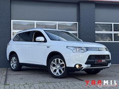 Mitsubishi Outlander - 2.0 PHEV X-Line Edition 5DRS NLSE AUTO AIRCO ACHER UITRIJCAMERA