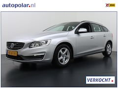 Volvo V60 - 1.6 T3 Momentum Trekhaak/Stoelverwarming/Cruise Control etc