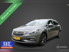 Opel Astra Sports Tourer - 1.0 Turbo Business Executive, Parkeersensoren voor en achter, Navigatie, Apple Carplay/And