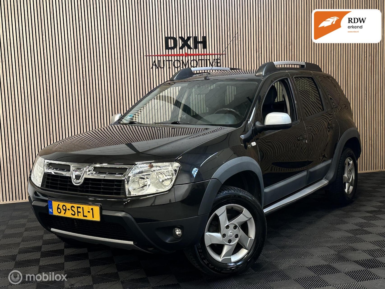 Dacia Duster - 1.6 Aniversare NAP LEDER TREKHK PDC DEALER-OH! - AutoWereld.nl