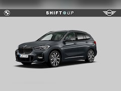 BMW X1 - xDrive25e M-Sport | Panoramadak | Head Up | Harman Kardon | Trekhaak