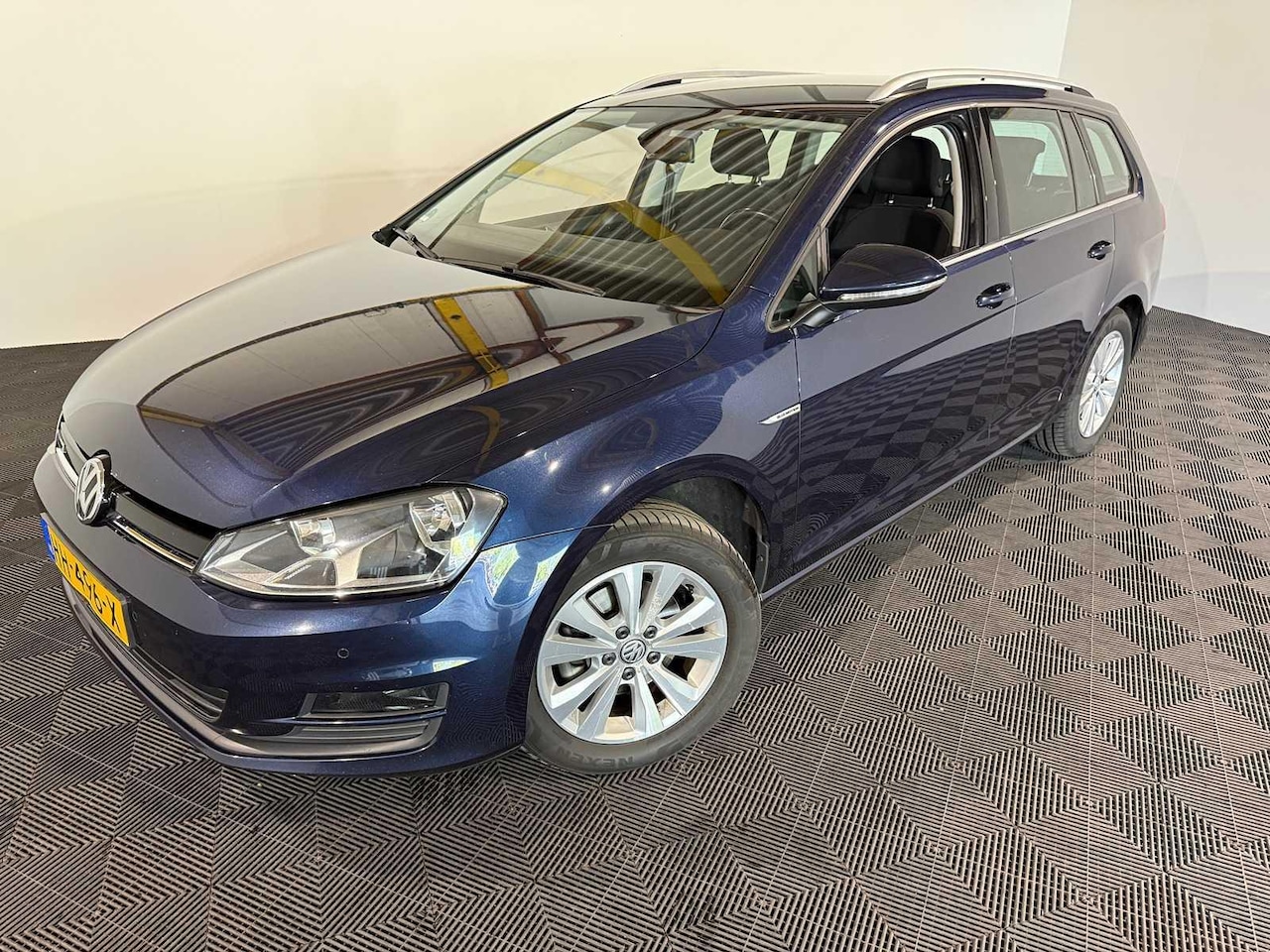 Volkswagen Golf Variant - 1.0 TSI Business Edition Connected 1.0 TSI Business Edition Connected - AutoWereld.nl