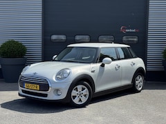 MINI Cooper - 1.5 Business | Navigatie | Cruise Control | Airco | 5 Deurs |