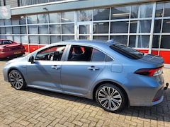 Toyota Corolla - 1.8 Hybrid Style sedan