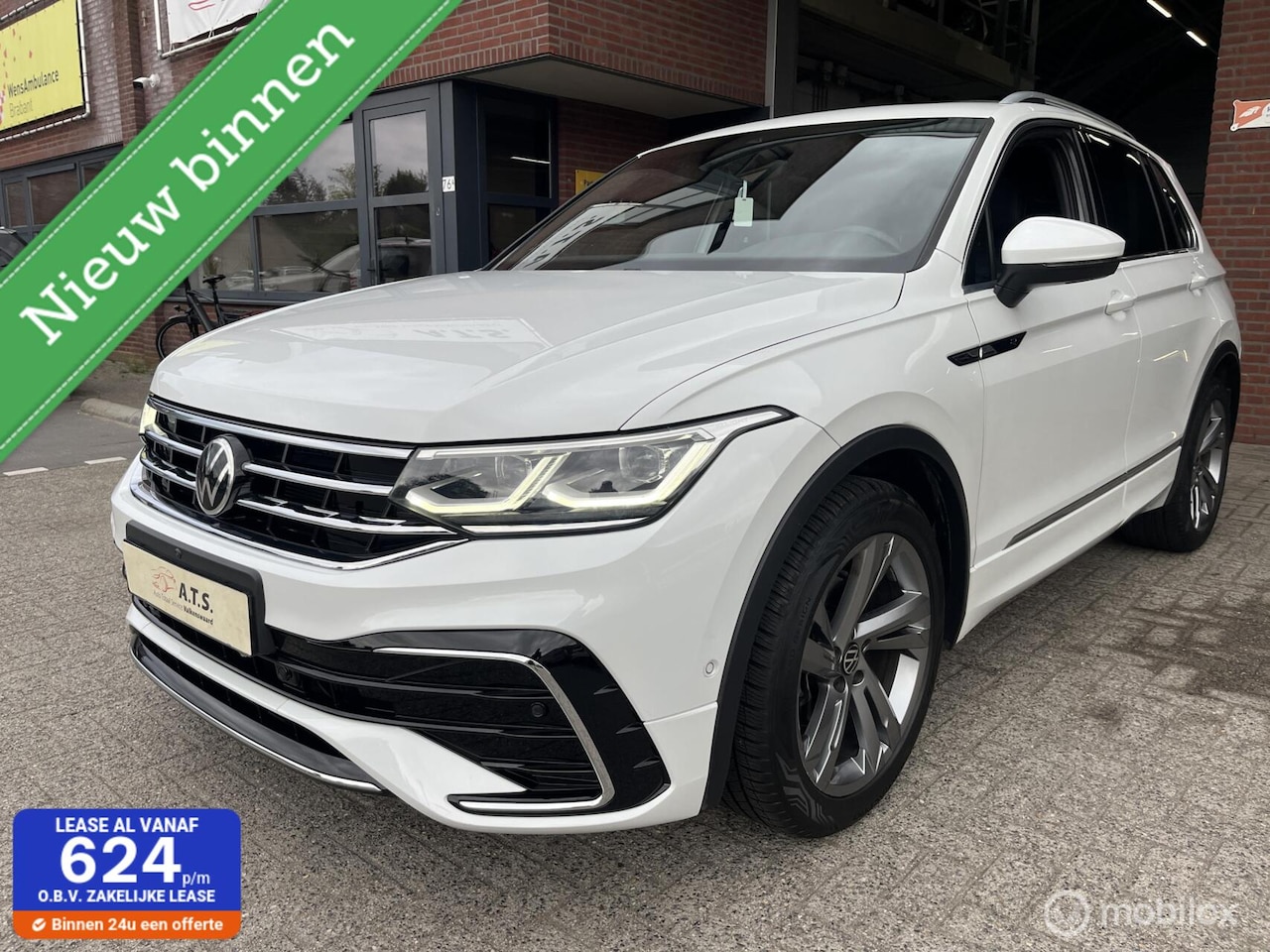 Volkswagen Tiguan - 1.5 TSI R-LINE*LED*360CAM*ACC*PDC*NAVI* - AutoWereld.nl