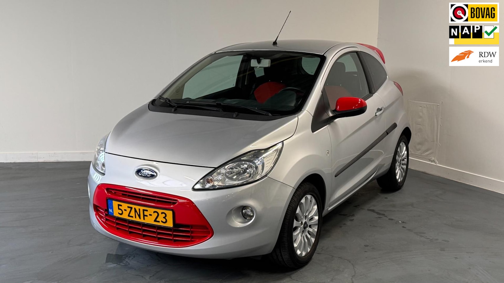 Ford Ka - 1.2 Titanium X | 2E EIGENAAR | STRIPING PAKKET | LAGE KM-STAND! | - AutoWereld.nl
