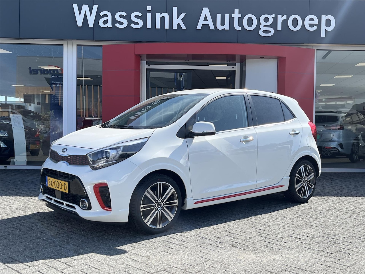 Kia Picanto - 1.2 MPi 84pk 5-zits GT-Line | carplay | Navigatie | stuur en stoel verwarming | - AutoWereld.nl