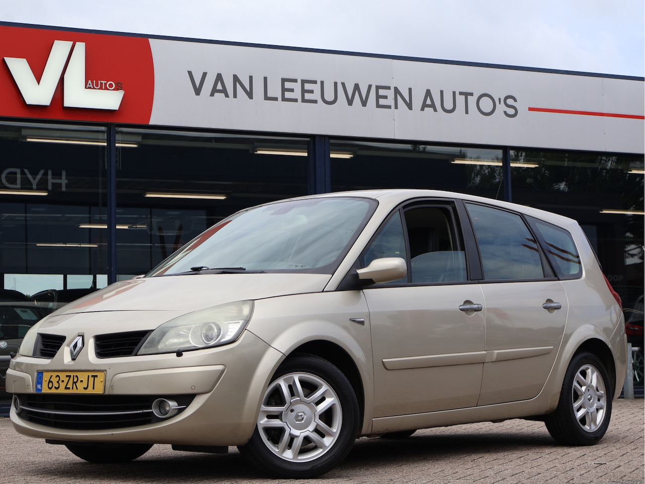Renault Grand Scénic - 2.0-16V Tech Line 7p. | Inruilkoopje | Zo Mee | Lees Tekst - AutoWereld.nl