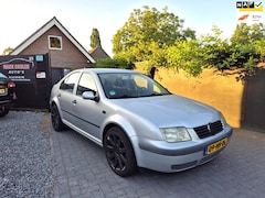 Volkswagen Bora - 2.0 Airco Cruise
