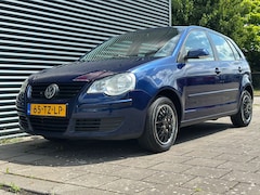 Volkswagen Polo - 1.4-16V Optive