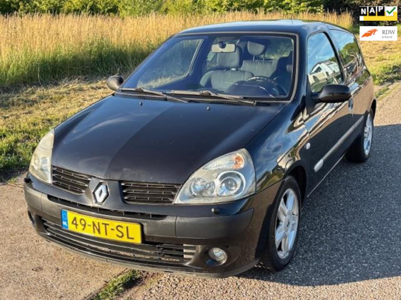 Renault Clio - 1.4-16V Dynamique Luxe 3-Drs ECC Audio/CD Electr. pakket LMV 15" Cruisecontrol Colorpakket - AutoWereld.nl