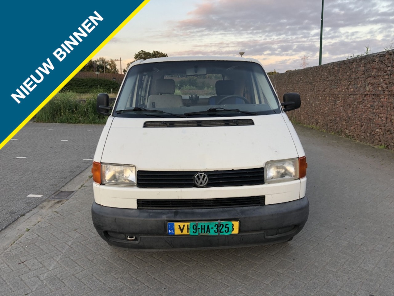 Volkswagen Transporter - 1.9 TD 292 T700 Base 1.9 TD 292 T700 Base - AutoWereld.nl