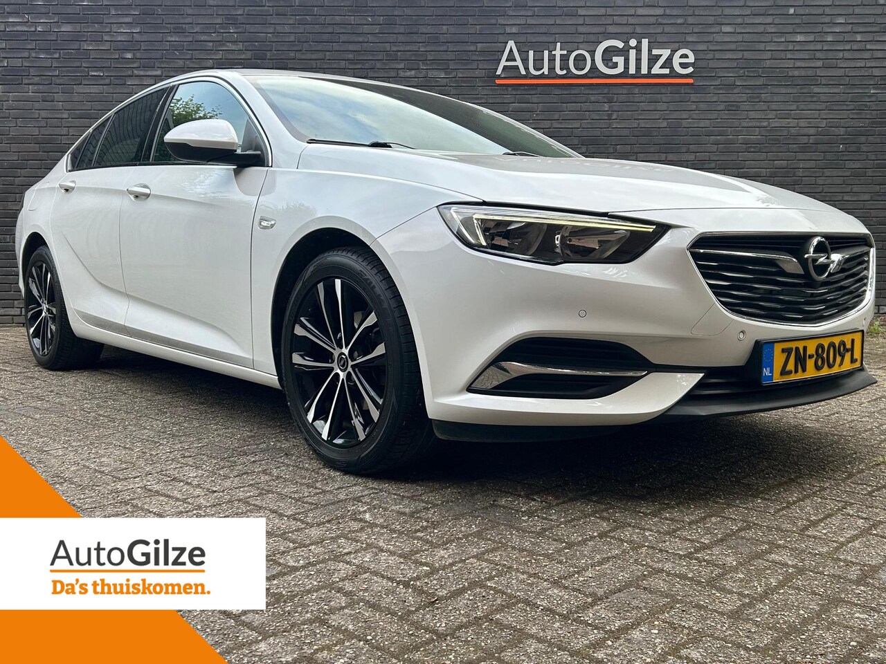 Opel Insignia Grand Sport - 1.5 Turbo Business Executive l Navigatie l Camera l Trekhaak - AutoWereld.nl