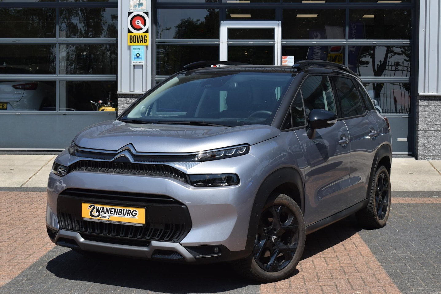 Citroën C3 Aircross - 1.2 PureTech Max Navi Panodak Airco Km 3.850!! - AutoWereld.nl