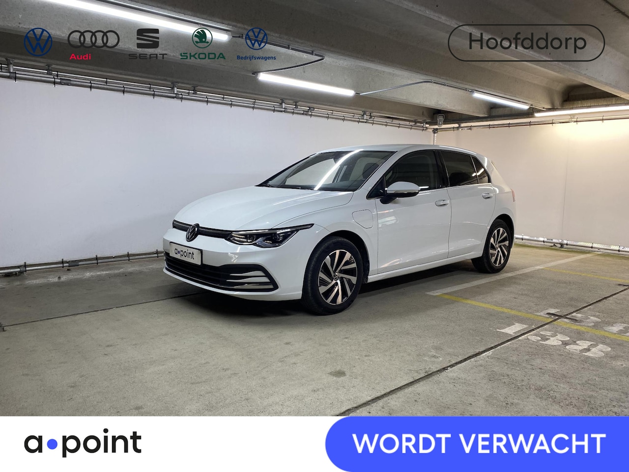 Volkswagen Golf - 1.4 eHybrid Style 204 pk Automaat (DSG) | Navigatie | Parkeersensoren | Adaptieve cruise c - AutoWereld.nl