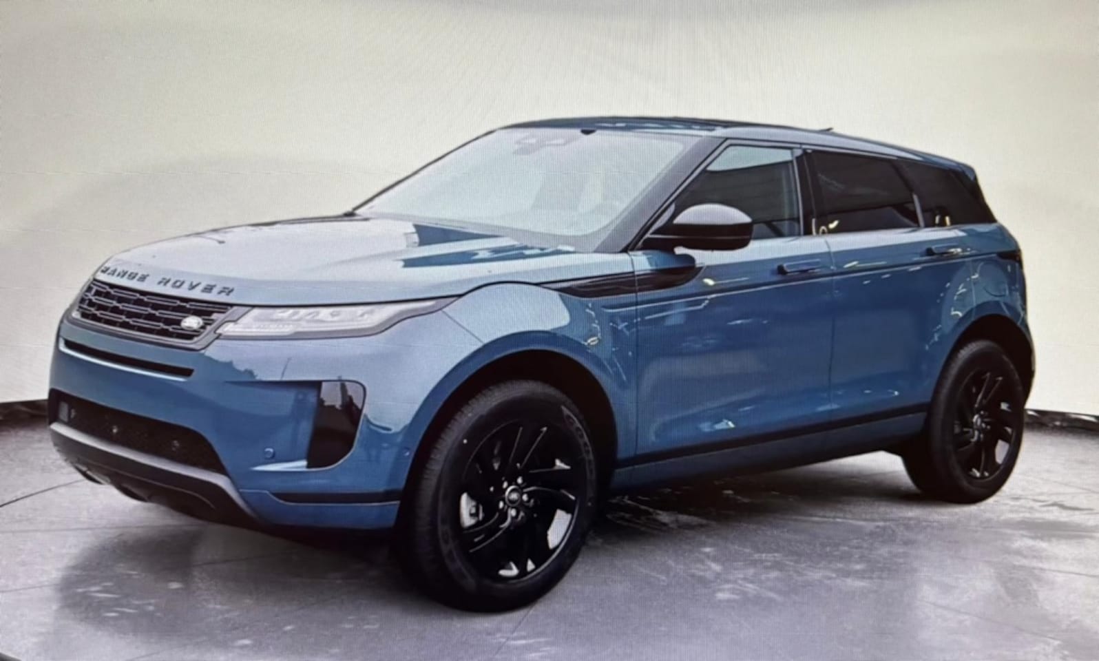 Land Rover Range Rover Evoque - P270e AWD S Black Pack Panorama ACC Memory Leder 360gr - AutoWereld.nl
