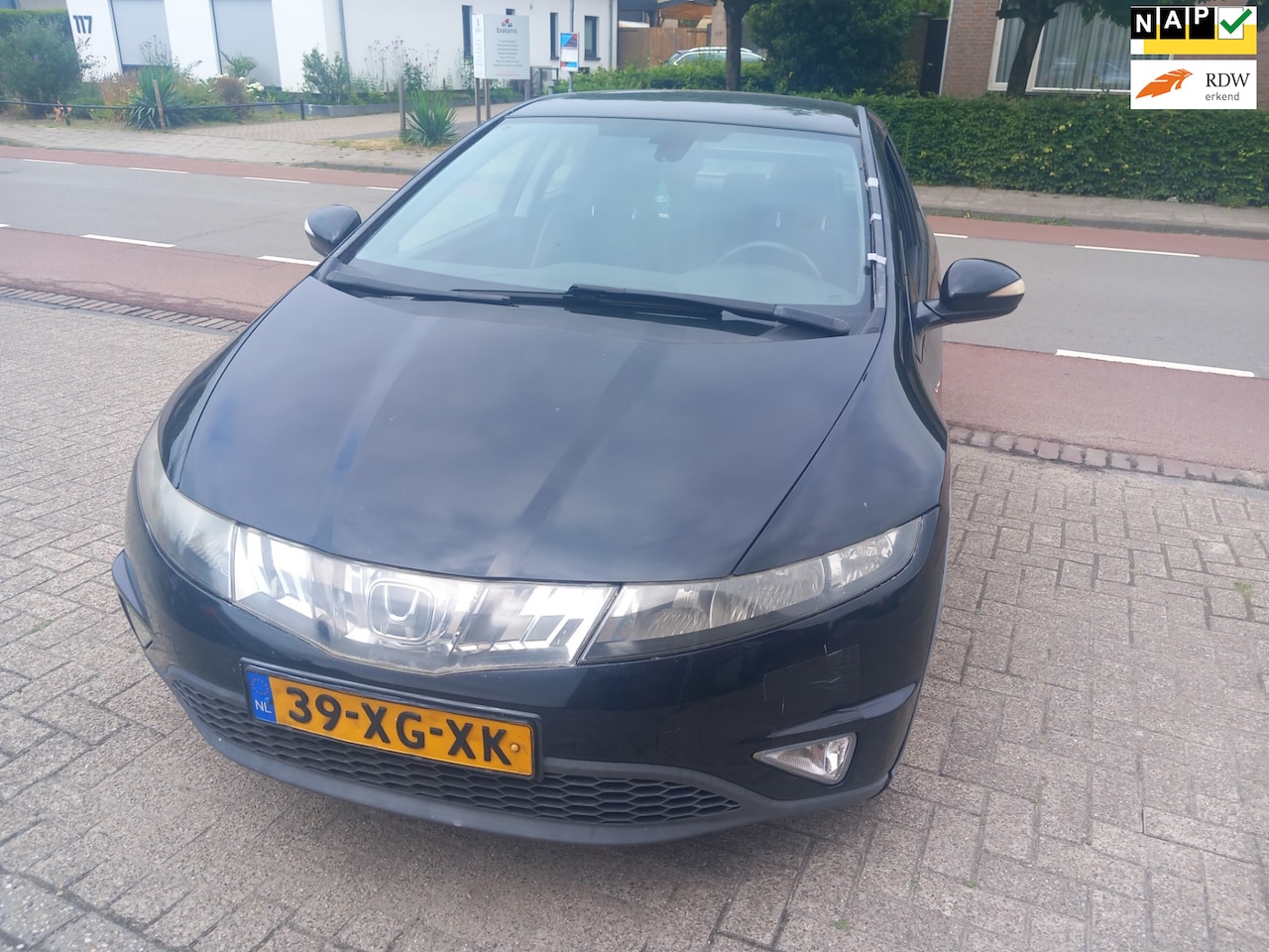 Honda Civic - 1.8 Sport apk tot 26-06-2026 - AutoWereld.nl