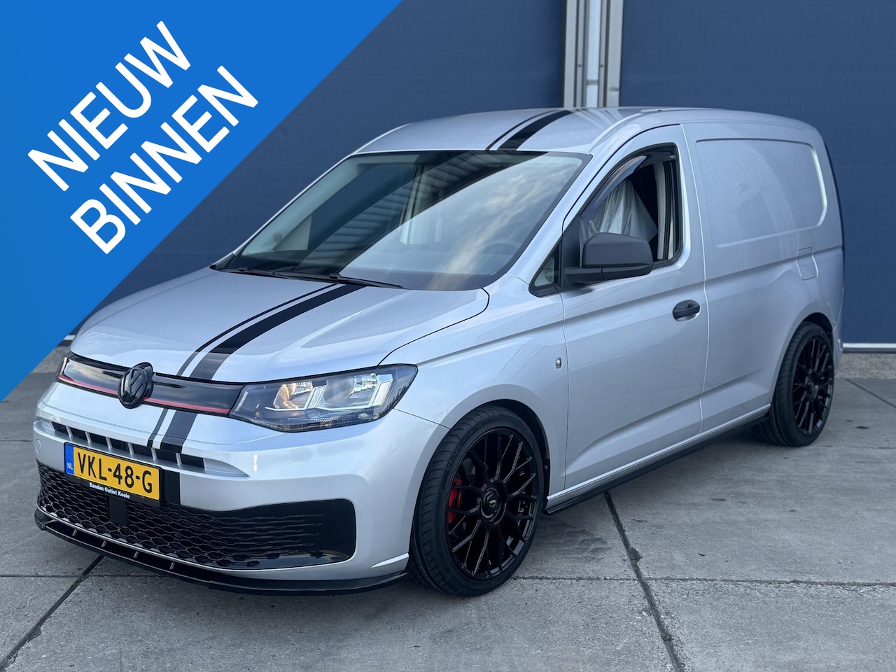 Volkswagen Caddy Cargo - 2.0 TDI Trend AIRCO / N.A.P / VERLAAGD / SPOILERS / EURO 6 / CRUISE CONTROLE - AutoWereld.nl