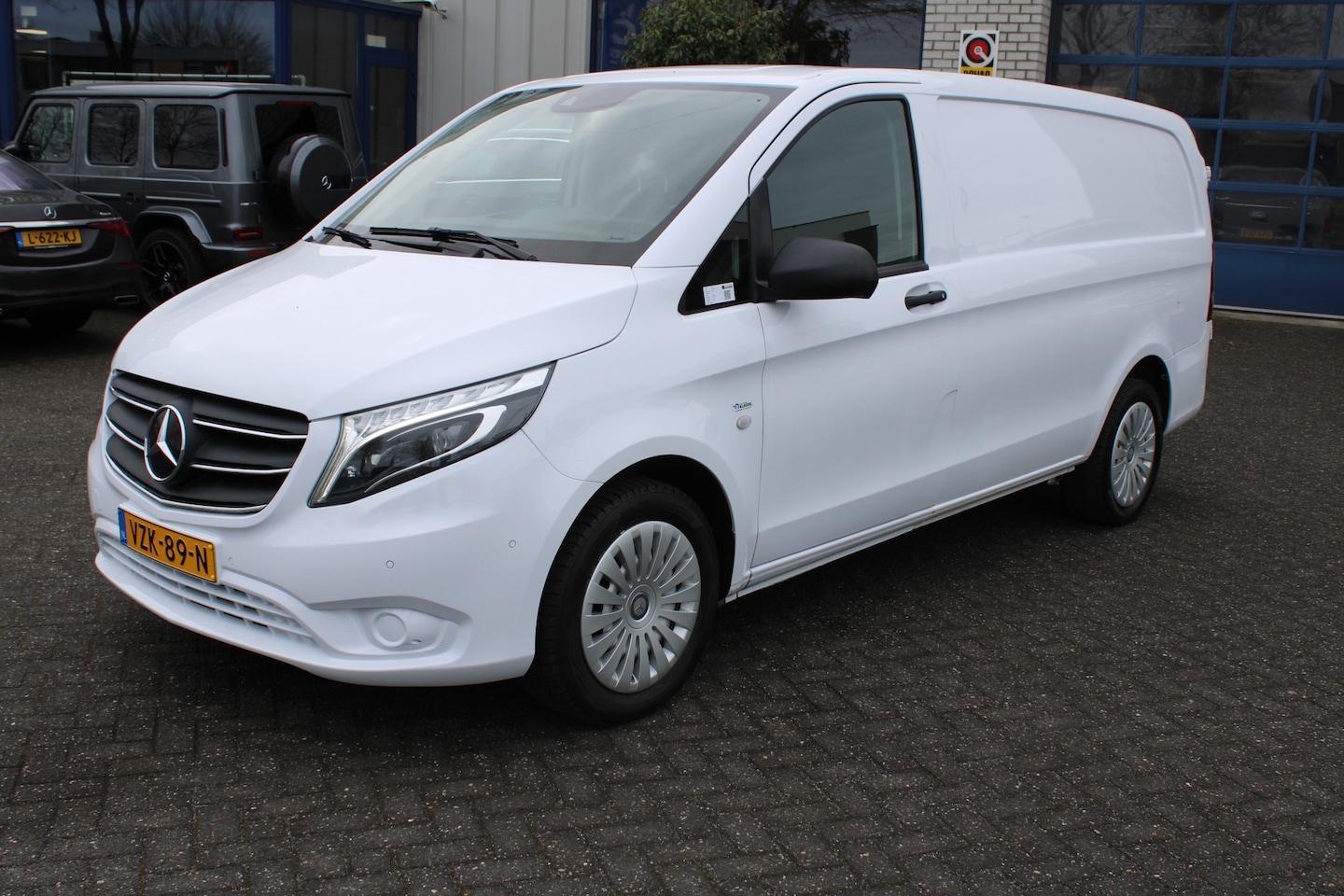 Mercedes-Benz Vito - 119 CDI L2 Distronic, LED, Trekhaak 2500 kg, Standkachel - AutoWereld.nl