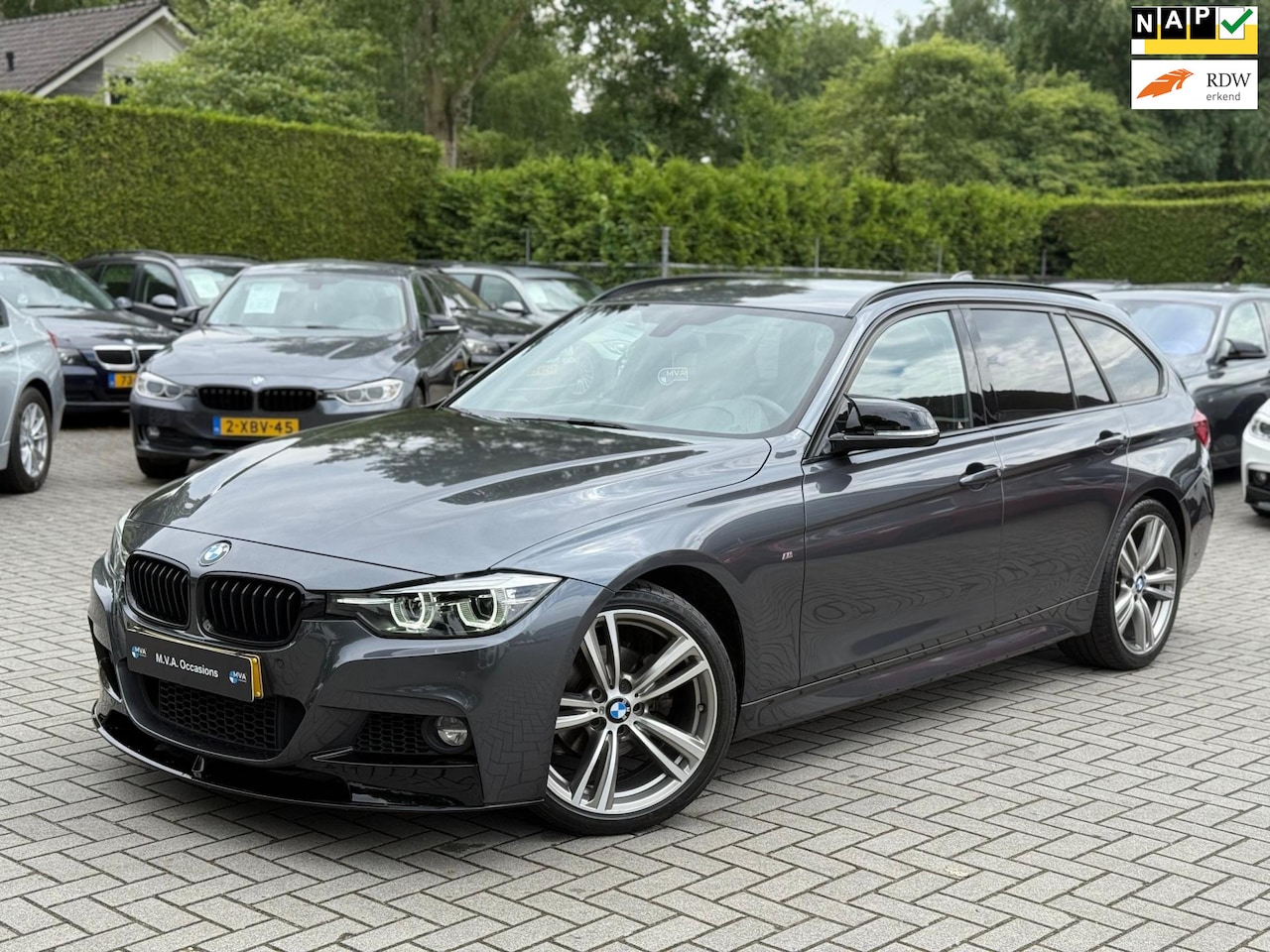 BMW 3-serie Touring - 318i M Sport Corporate Lease|19 inch|Digitaal dashboard|Leder|Climate control|Cruise contr - AutoWereld.nl