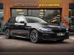 BMW 5-serie Touring - 530e M-Pakket Panodak ACC Leer Camera Stoelverw. HUD Keyless Dode Hoek