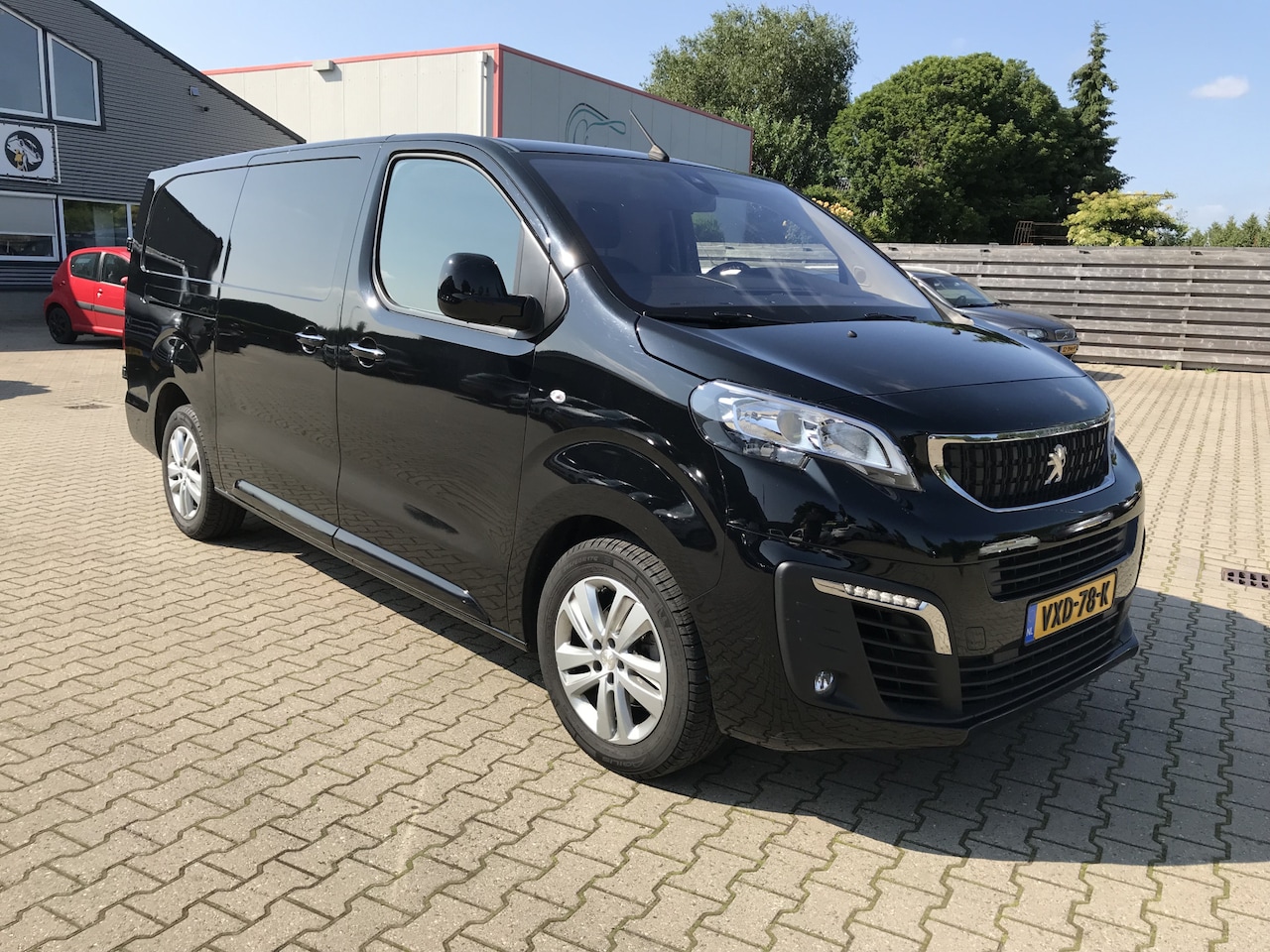 Peugeot Expert - 2.0 BlueHDi 145 L3 2.0 BlueHDi 145 L3 - AutoWereld.nl