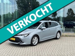 Toyota Corolla Touring Sports - 1.8 Hybrid Business | Adaptive cruise control | Trekhaak | Stoelverwarming | Achteruitrijc