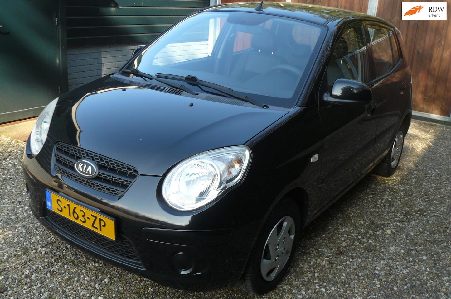 Kia Picanto - 1.0 Seven let op motor rookt bj 2011 - AutoWereld.nl