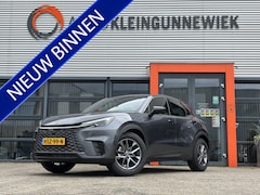 Lexus LBX - Business Line 2WD / NIEUW MEI 2025 / Stoelverwarming / AppleCarplay/AndroidAuto / Keyles s