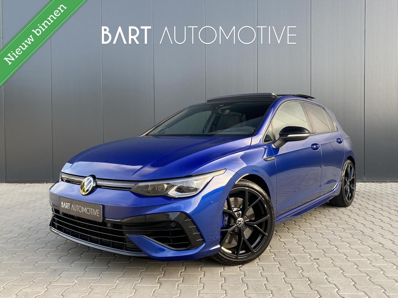 Volkswagen Golf - 2.0 TSI R 4Motion|Akra|Panodak|HUD|Leder|IQ - AutoWereld.nl