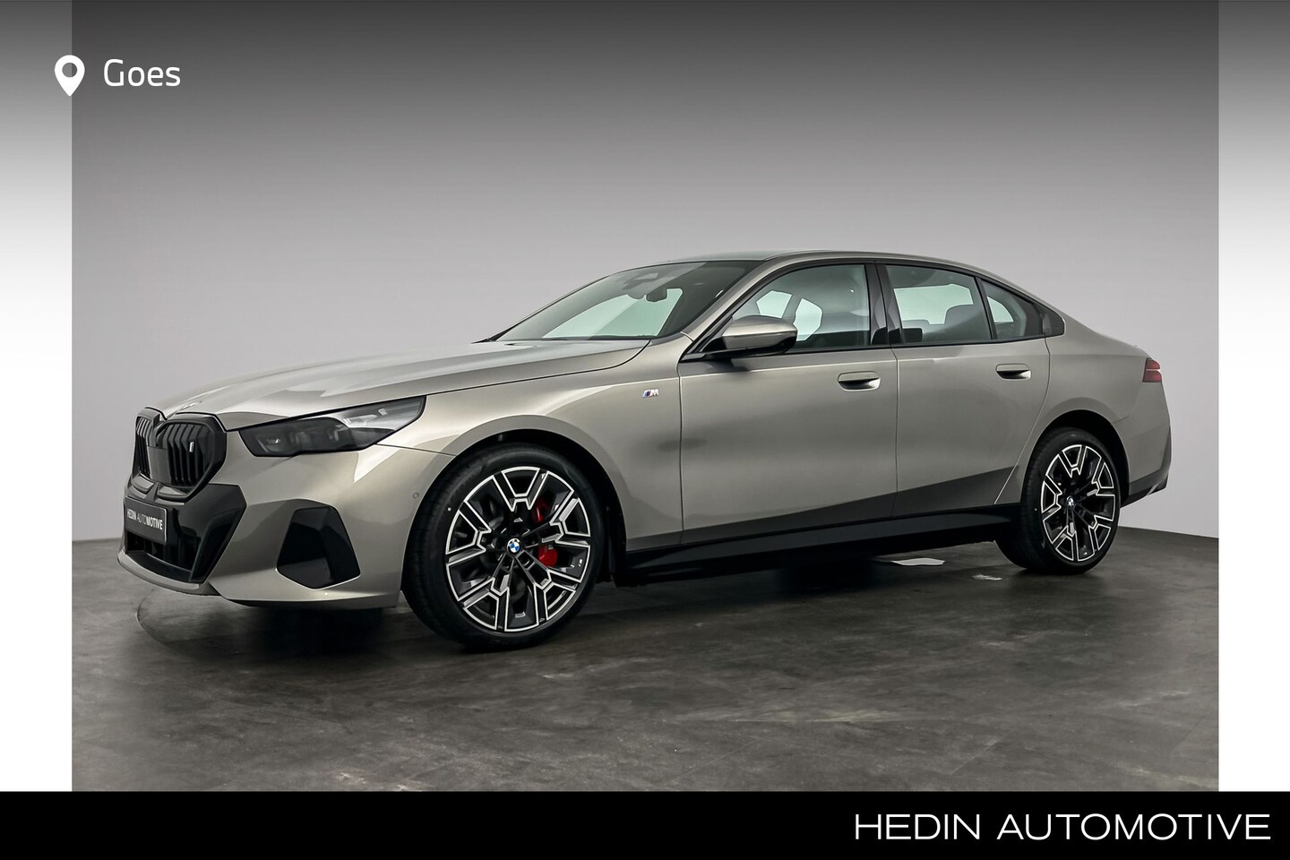 BMW i5 - eDrive40 M Sport Edition 84 kWh Glazen Panoramadak | Innovation Pack | Comfort Pack - AutoWereld.nl