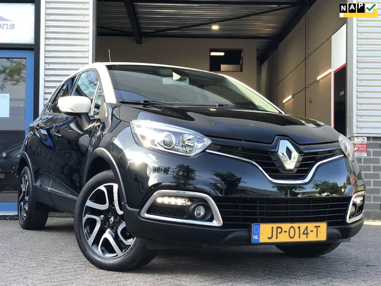 Renault Captur - 0.9 TCe Dynamique|Navigatie|Trekhaak|PDC|Lm Velgen|Cruise - AutoWereld.nl