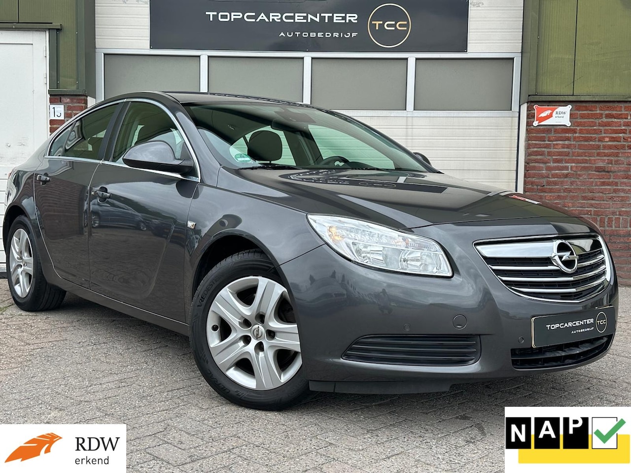 Opel Insignia - 1.6 T Edition/AIRCO/TREKH/PAKRS/NAVI/APK/NAP - AutoWereld.nl