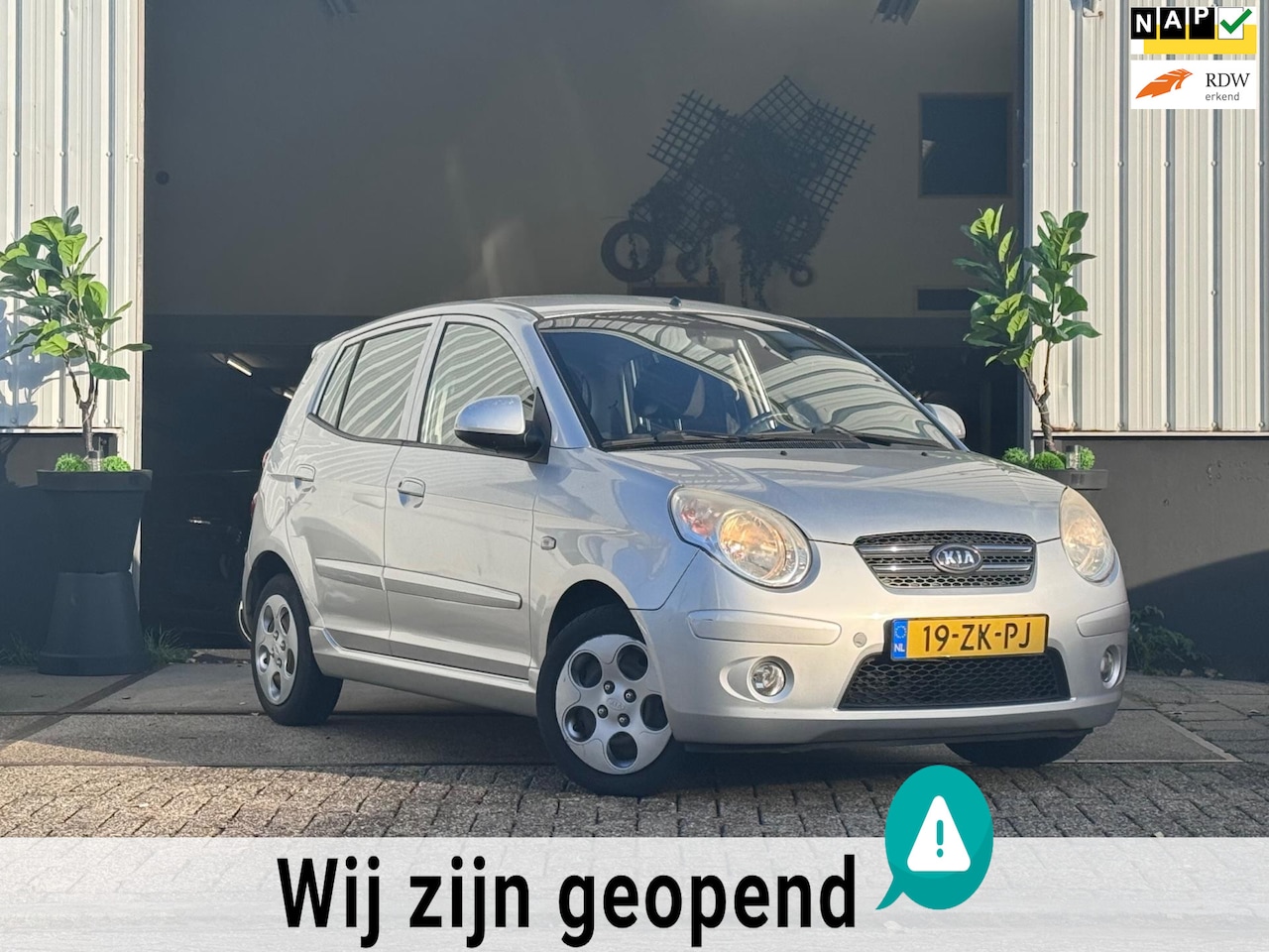 Kia Picanto - 1.1 X-tra First Edition 1.1 X-tra First Edition - AutoWereld.nl