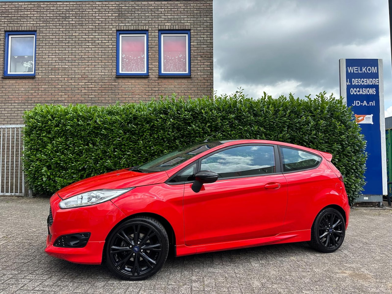 Ford Fiesta - 1.0 EcoBoost Red Edition ST-Line, Climate C, Cruise C, NAP Rapport!!!! - AutoWereld.nl