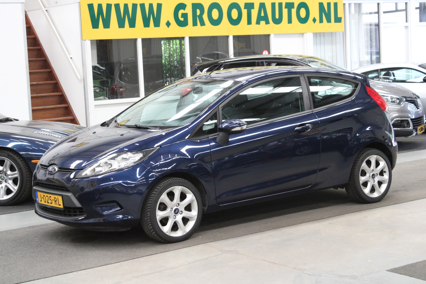 Ford Fiesta - 1.25 Limited Isofix, Stoelverwarming, Stuurbekrachtiging - AutoWereld.nl