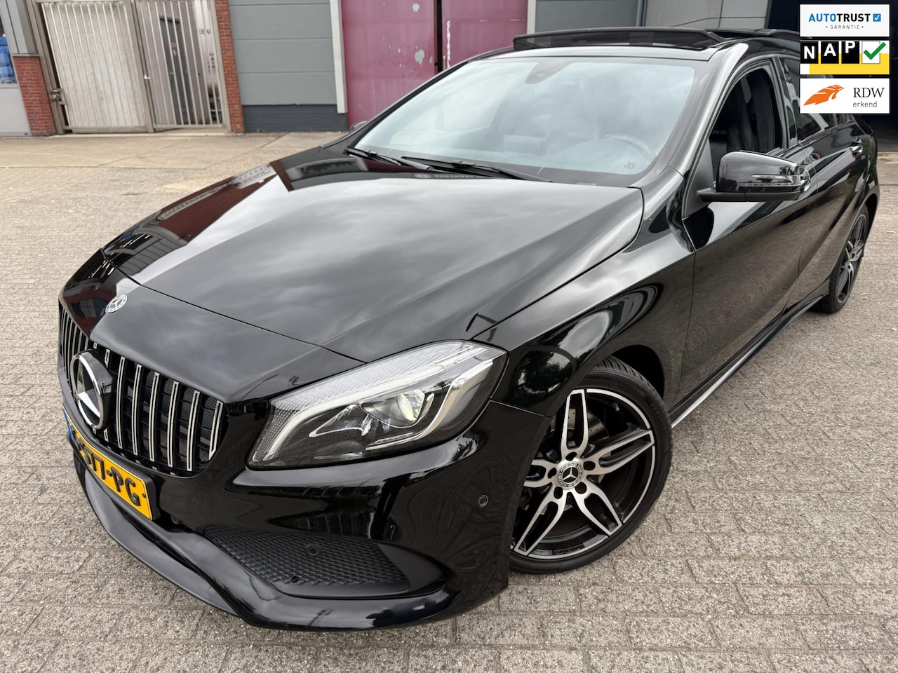 Mercedes-Benz A-klasse - 220 D 4MATIC AMG 4X4 LEDER PANO CAM FACE+ LUXE - AutoWereld.nl