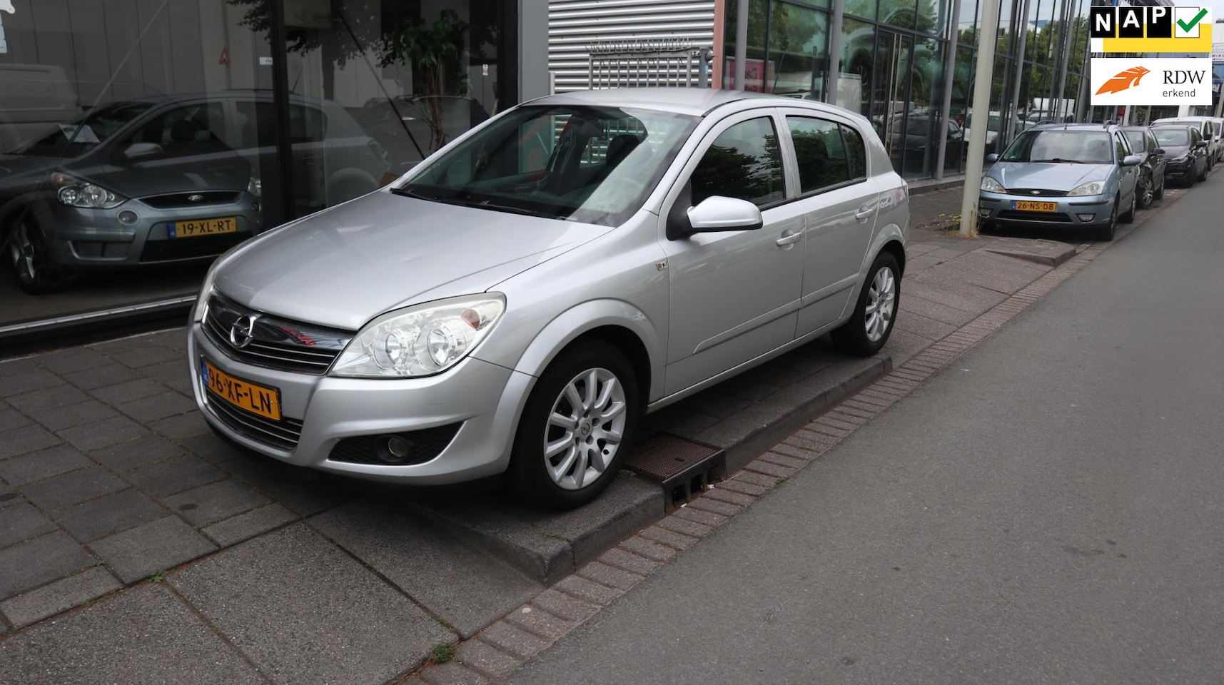 Opel Astra - 1.6 Temptation AIRCO/NAVI/NIEUWE APK - AutoWereld.nl