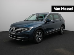 Volkswagen Tiguan - 1.4 TSI eHybrid R-Line Business+ | 245 PK | Plug-In | Automaat | Panoramaschuif-Kanteldak