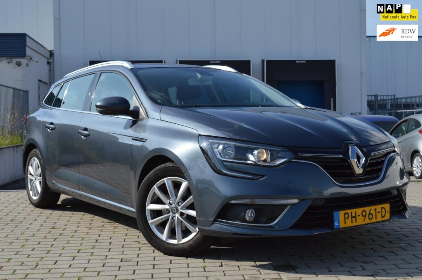Renault Mégane Estate - 1.5 dCi Eco2 Zen Dealer Navi PDC NAP! - AutoWereld.nl