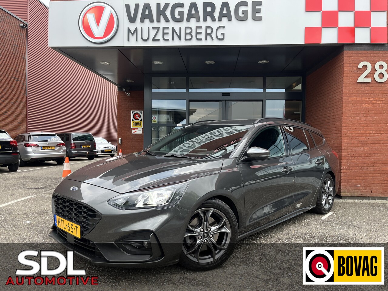 Ford Focus Wagon - 1.0 EcoBoost ST Line // NAVI // PDC // CRUISE // LED // BLUETOOTH // AIRCO - AutoWereld.nl