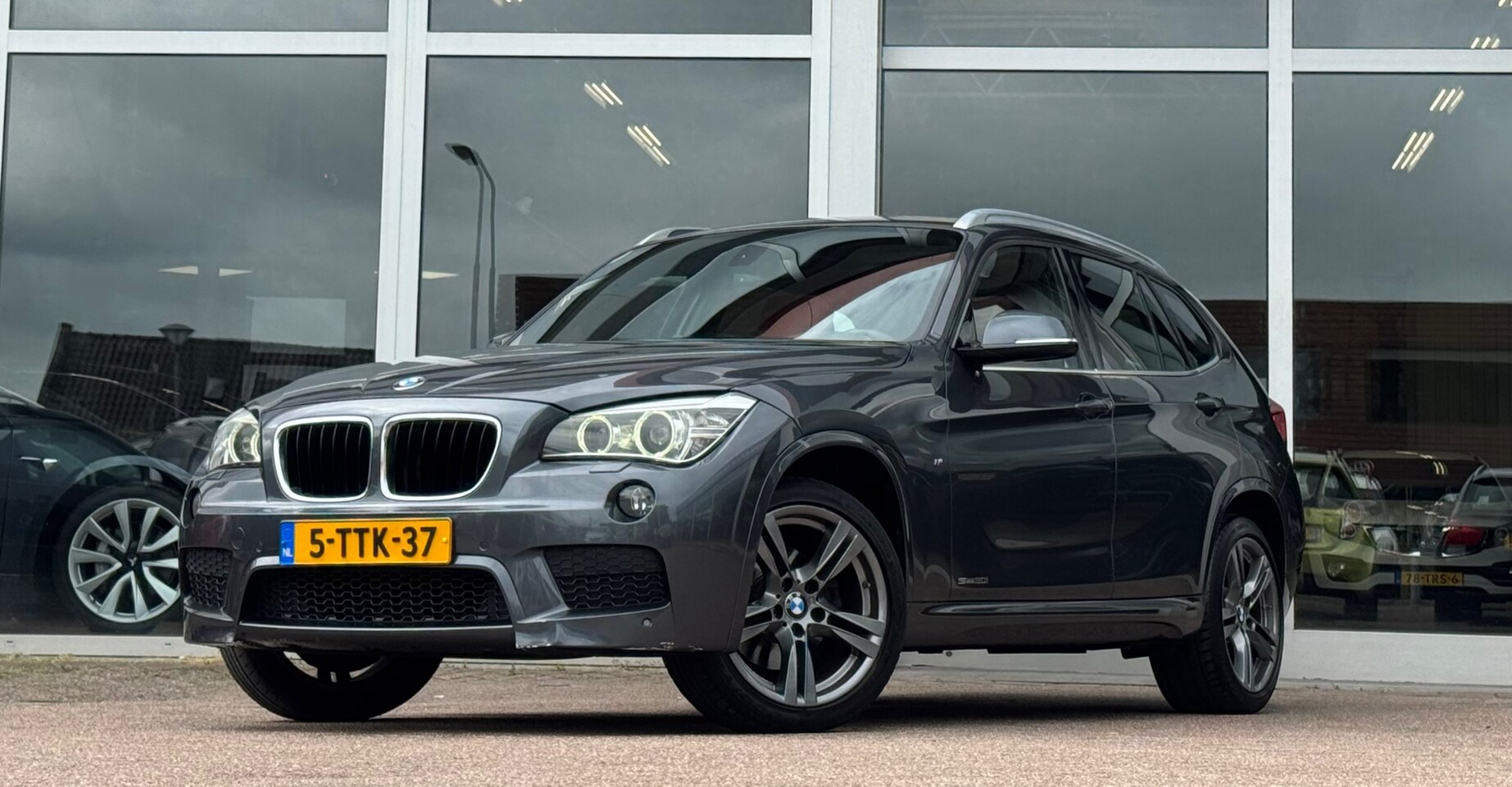 BMW X1 - SDrive20i High Executive M-Sport Open/dak Trekhaak Leer Xenon Vol - AutoWereld.nl