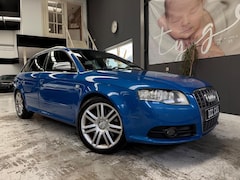 Audi A4 Avant - 4.2 V8 S4 quattro Pro Line