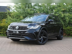 Volkswagen Tiguan - 1.4 TSI eHybrid 3X R-Line | Panoramadak | Trekhaak | Stuurverwarming | Keyless | Camera |
