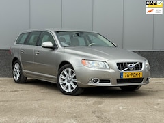 Volvo V70 - 2.0 D3 Summum Dealer Onderhouden