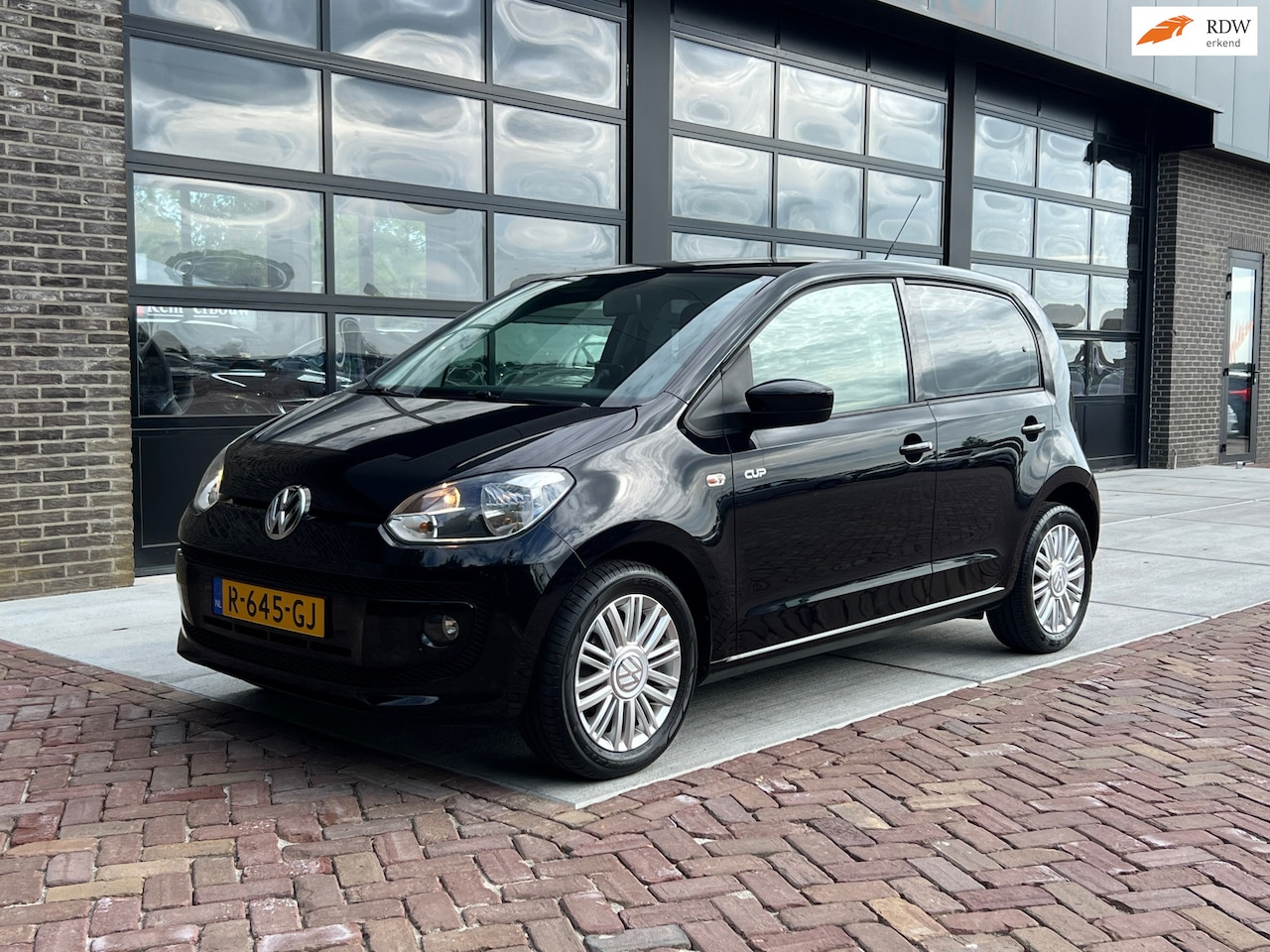 Volkswagen Up! - 1.0 move up! BlueMotion | Navi | Stoelver | Airco | CUP | - AutoWereld.nl