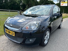 Ford Fiesta - 1.3-8V Futura airco zeer mooi en sportief