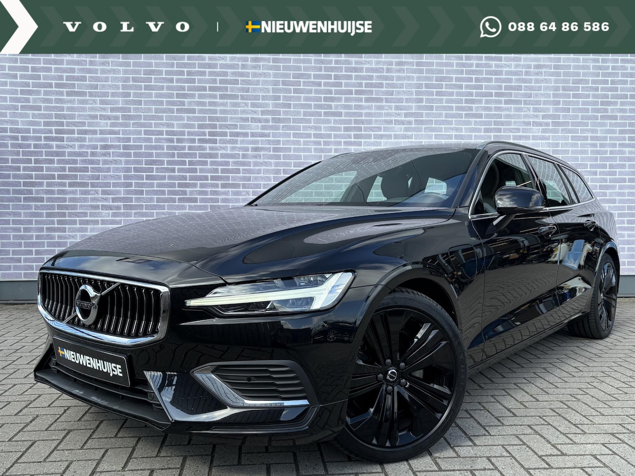 Volvo V60 - 2.0 T8 Twin Engine AWD Inscription | Elek. bestuurdersstoel | Achteruitrijcamera | Cruise - AutoWereld.nl