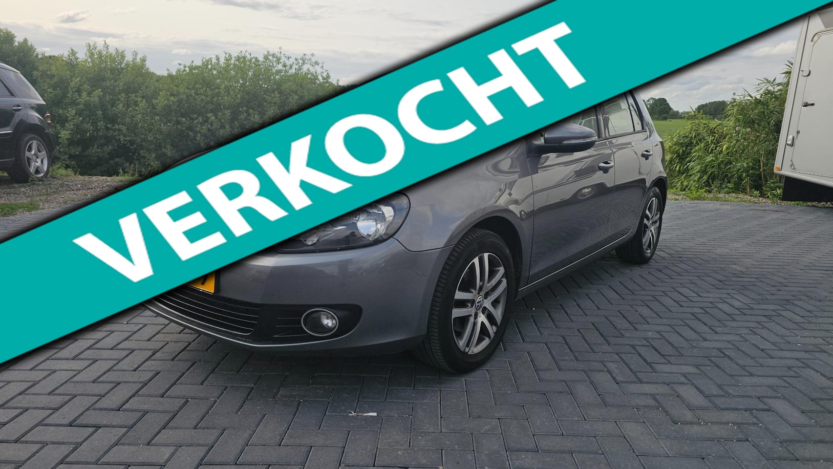 Volkswagen Golf - 1.2 TSI Tour 2010 nieuwe APK! NAP - AutoWereld.nl